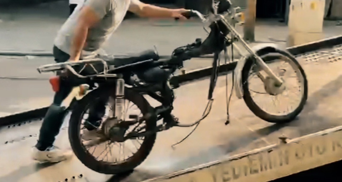 Batman\'da Motosiklet Hırsızlığı: Suça Sürüklenen Çocuk Tutuklandı