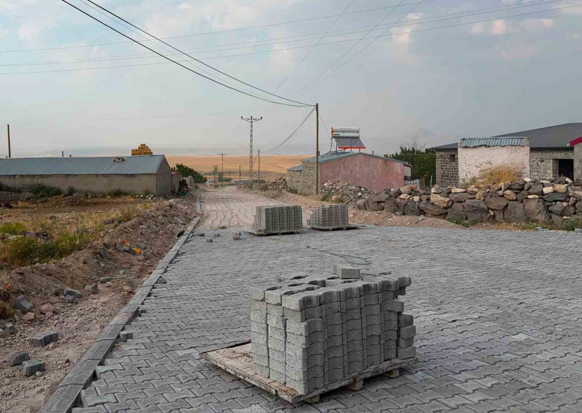 Digor\'da Kırsal Altyapı Çalışmaları Devam Ediyor