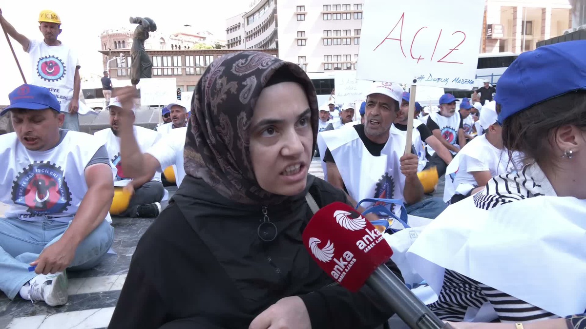 Madenciler Alacakları İçin Eylemde