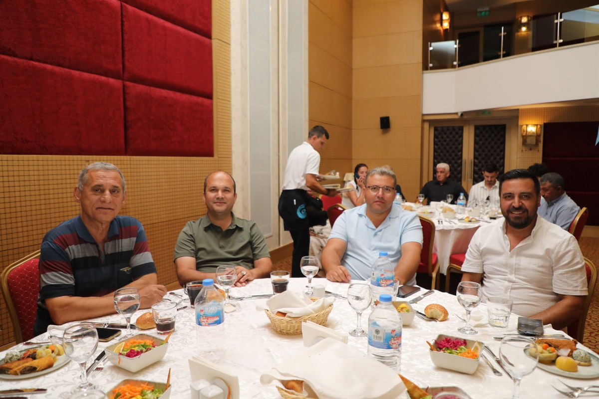 Edremit Belediyesi, Kaymakam Odabaş\'a veda gecesi düzenledi