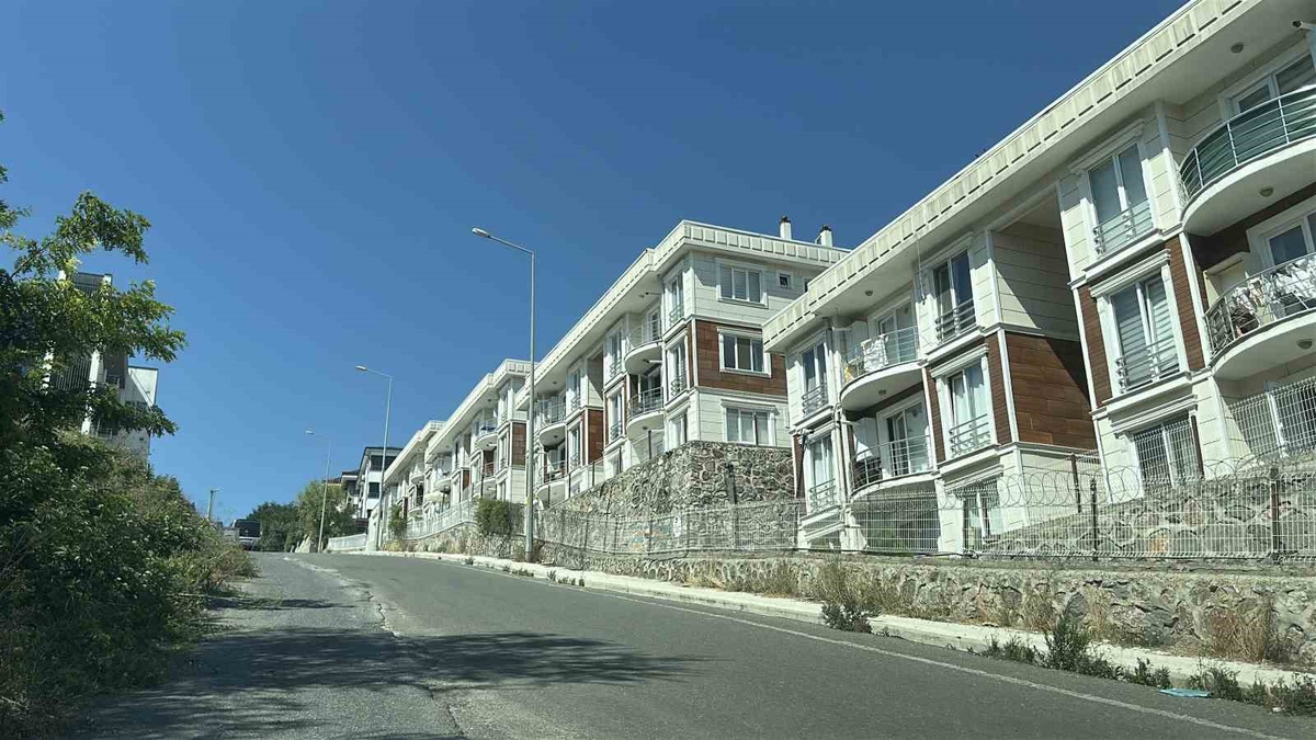 Çöp Evdeki Hemşirenin Tahliyesi İstendi