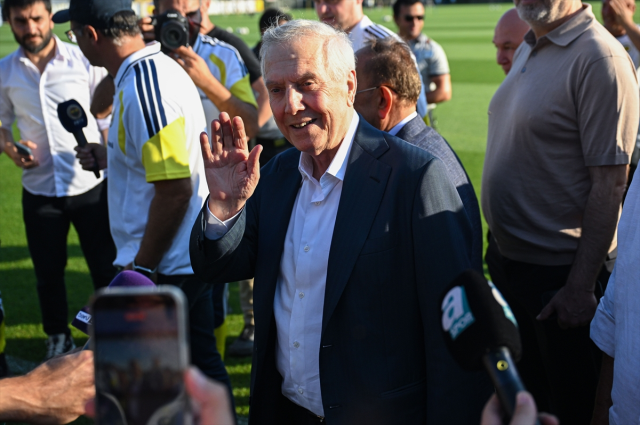 Fenerbahçe, Sturm Graz maçına hazır! Taraftarlar Samandıra'yı adeta yaktı