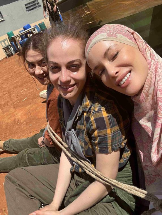 Gamze Özçelik, yıllar sonra ekranlara geri döndü