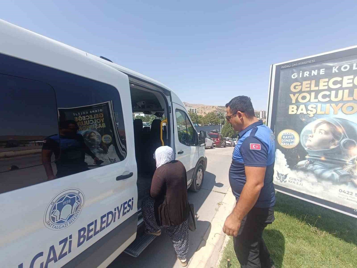 Malatya’da hastane çevresinde dilencilere zabıta operasyonu: 3 kişi yakalandı