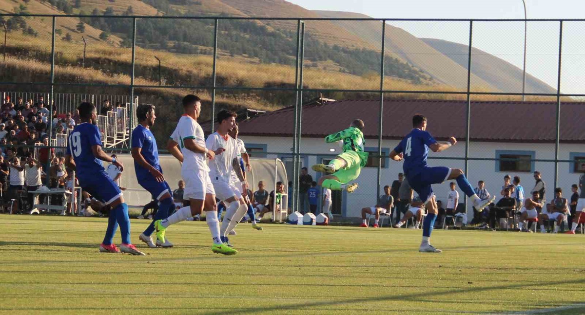Erzurumspor FK ve Alanyaspor Golsüz Berabere Kaldı