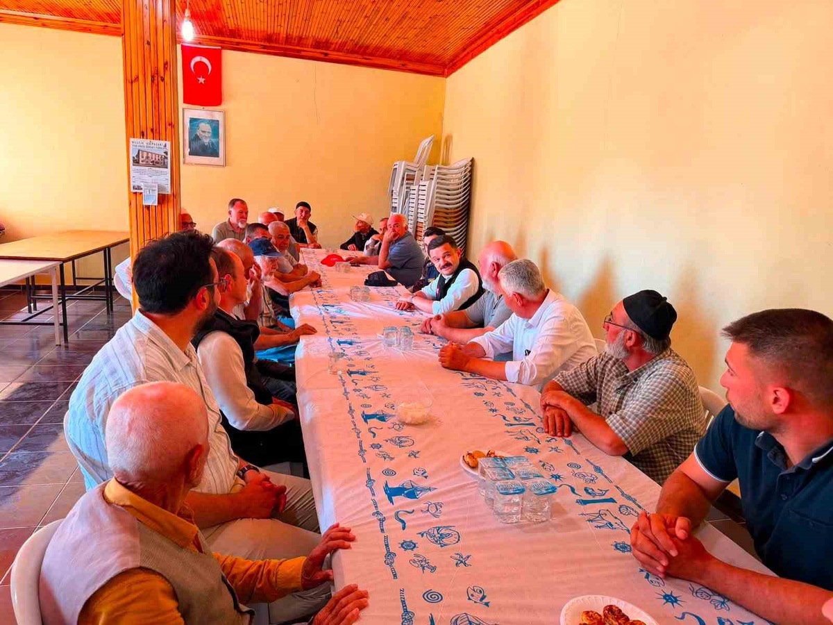 Gölpazarı Kaymakamı köy ziyaretlerinde