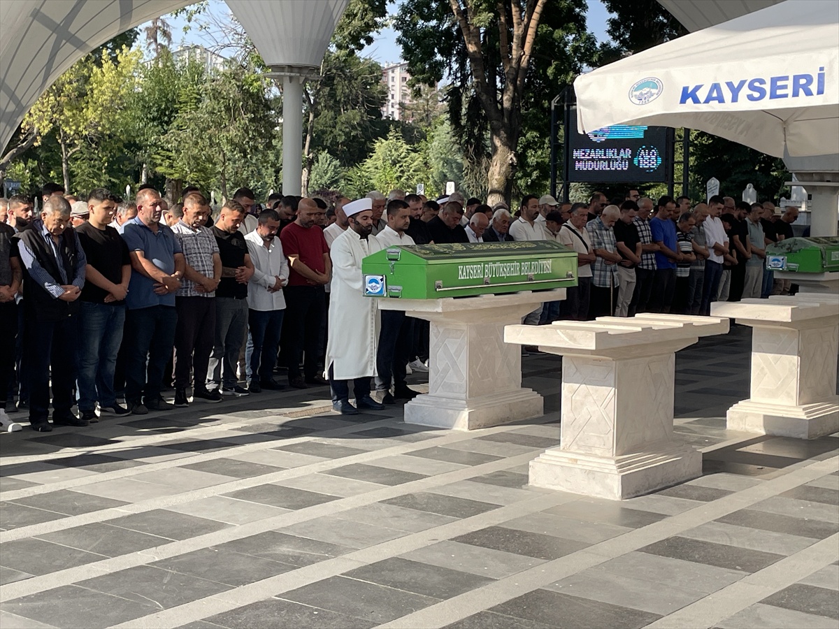 Kayseri’de bıçaklı kavga: 1 ölü