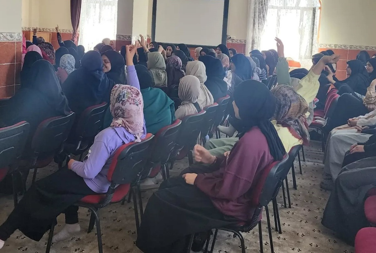 Dil Ahlakı Semineri Düzenlendi