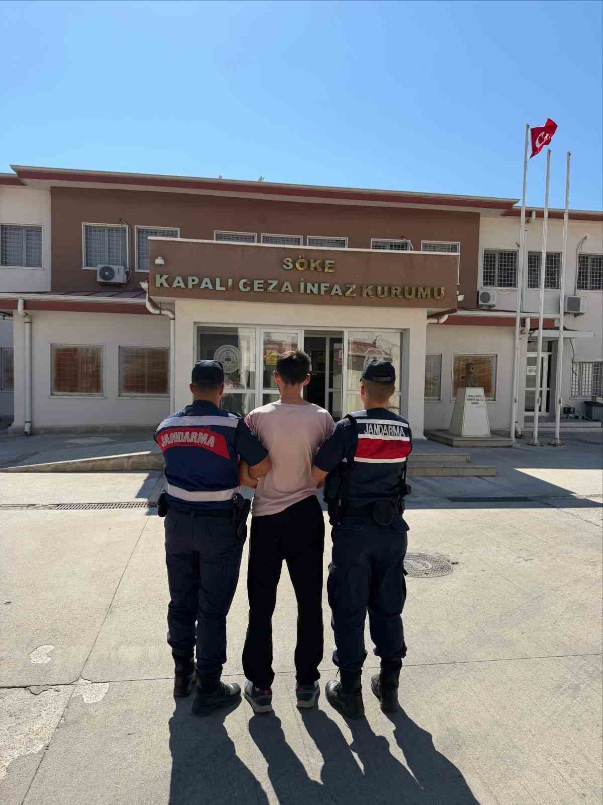 Firari Hükümlü Kuşadası\'nda Yakalandı