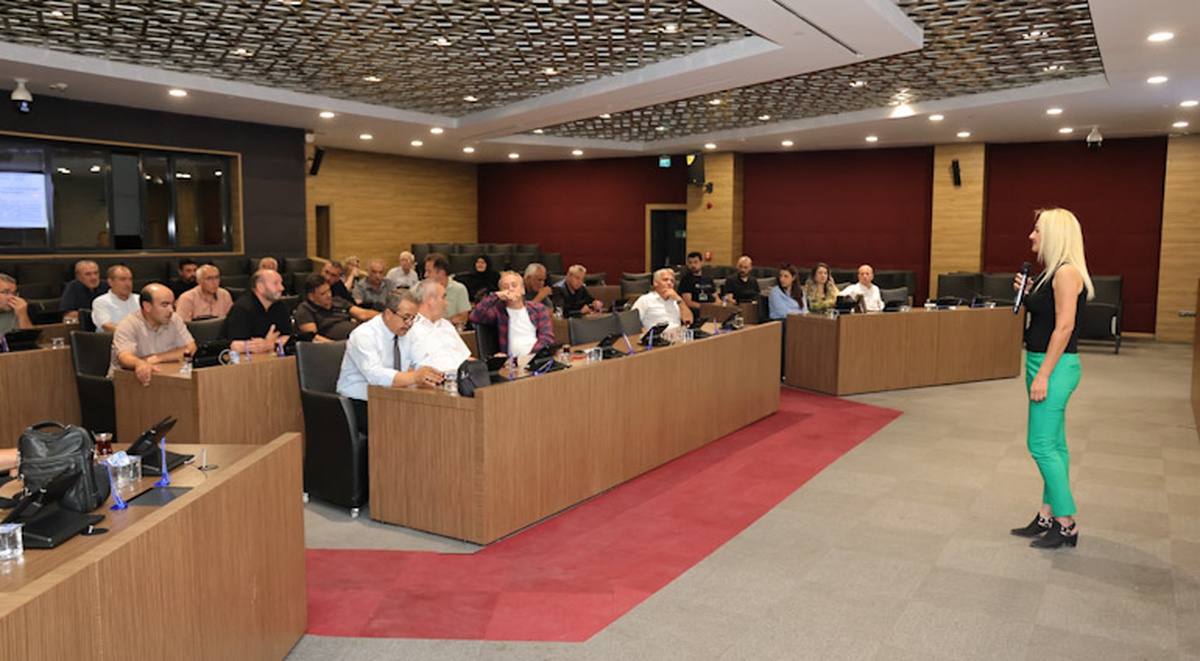 Kütahya\'da muhtarlara "Depozito Yönetim Sistemi" anlatıldı