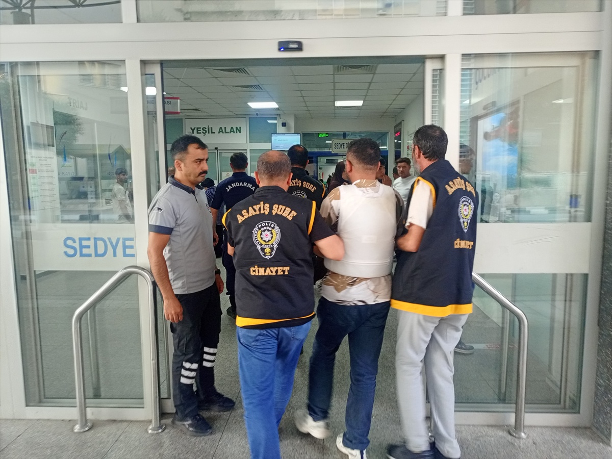 Manisa\'da baba-oğul cinayeti: Şüpheli tutuklandı