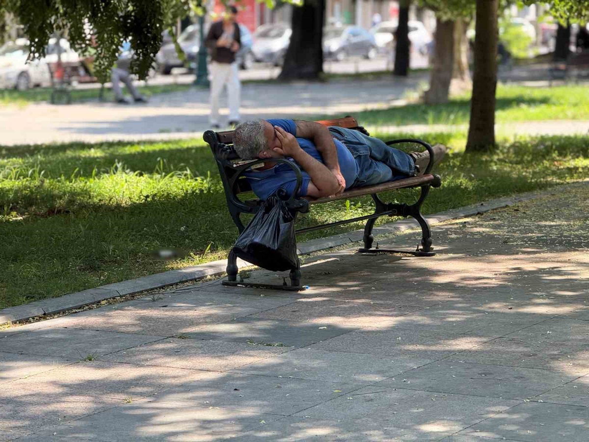 İstanbul\'da Kavurucu Sıcaklar