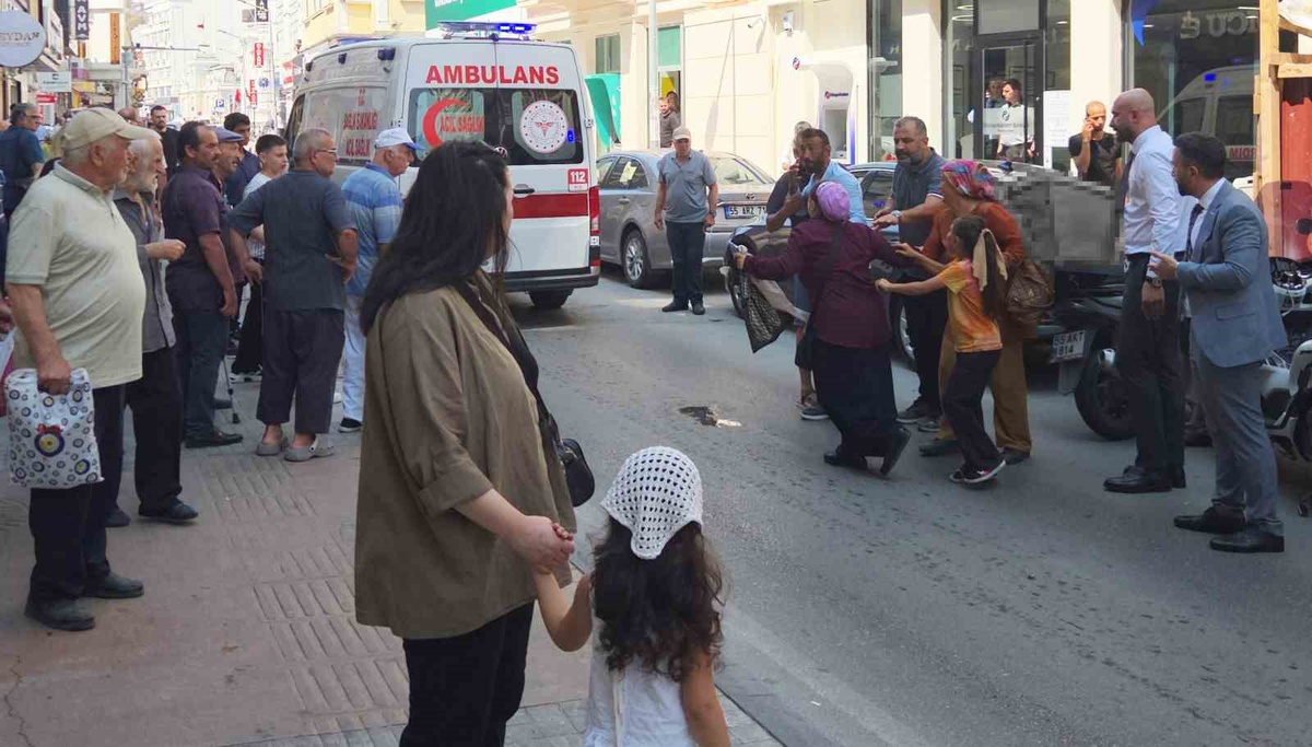 Samsun\'da Motokurye Kazası: 5 Yaşındaki Çocuk Yaralandı