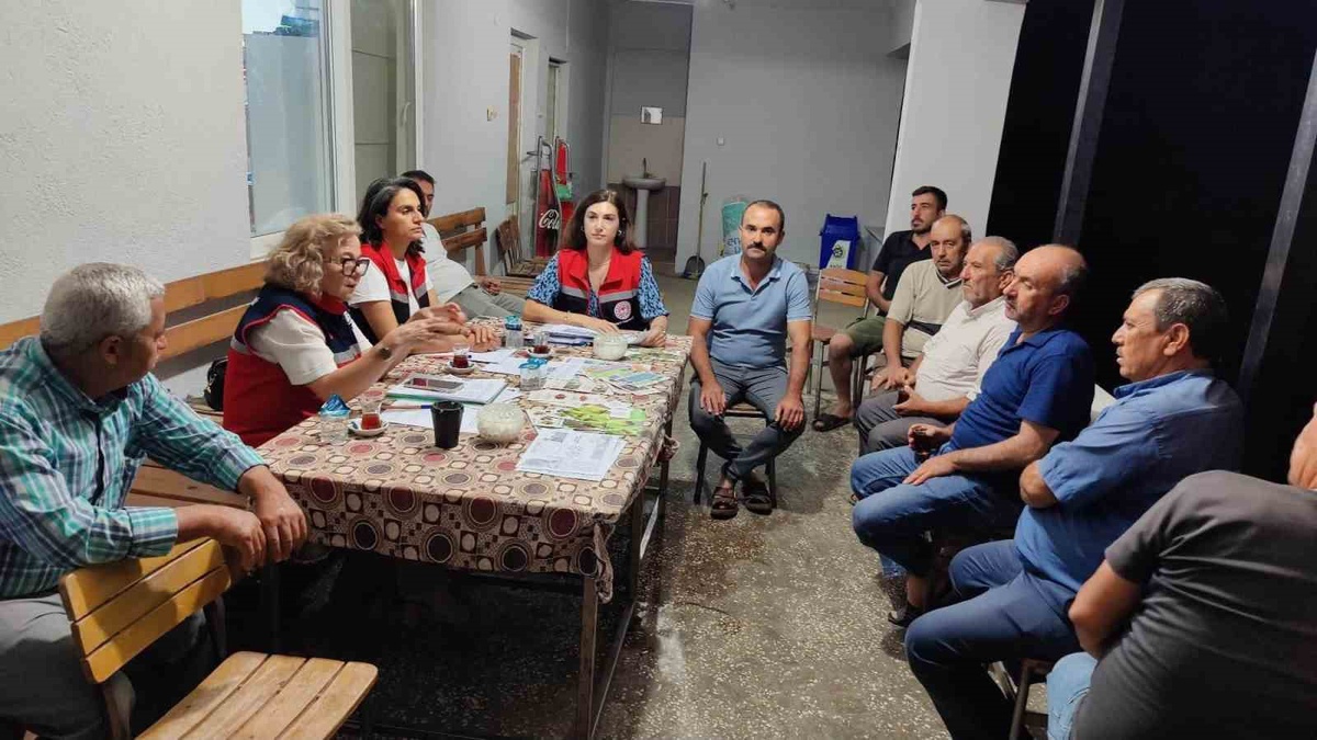 Nazilli\'de İncir Üreticilerine Bilgilendirme Toplantısı