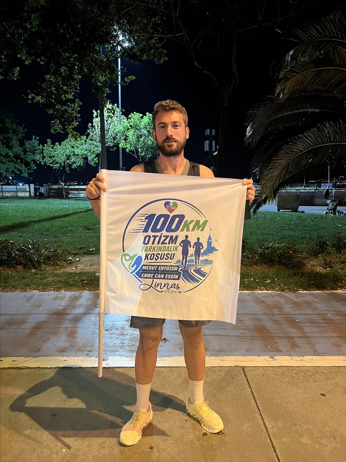 İstanbul\'da Otizm İçin 100 Kilometre Koşu