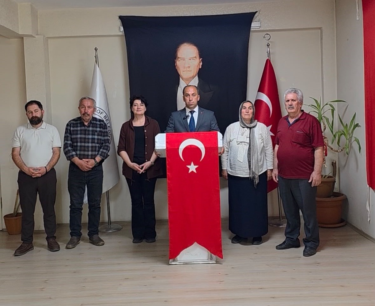 Posof Belediye Başkanı Demirci, Yeni Parti’ye geçti
