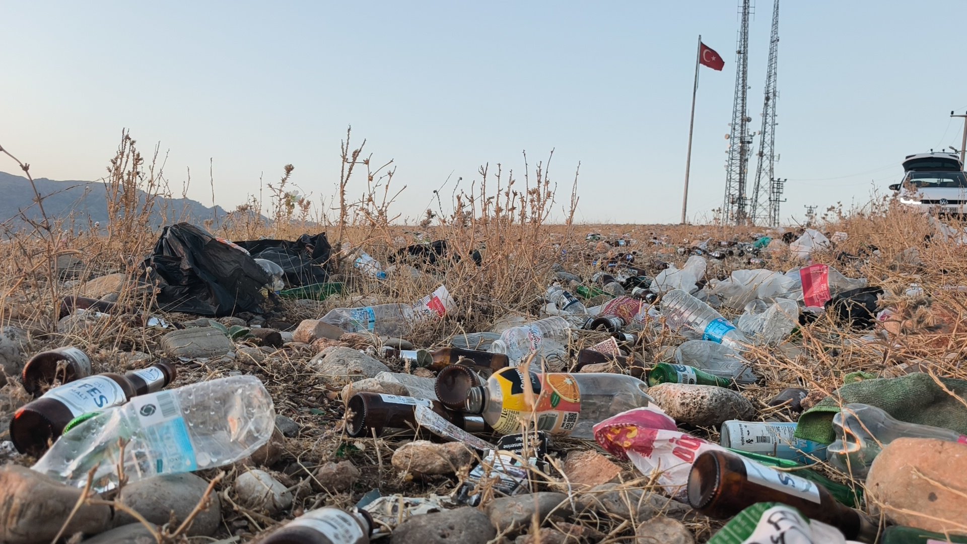 Silopi'de Doğaya Sahip Çıkıldı: Nasır Ağa Tepesi'nde Anlamlı Temizlik