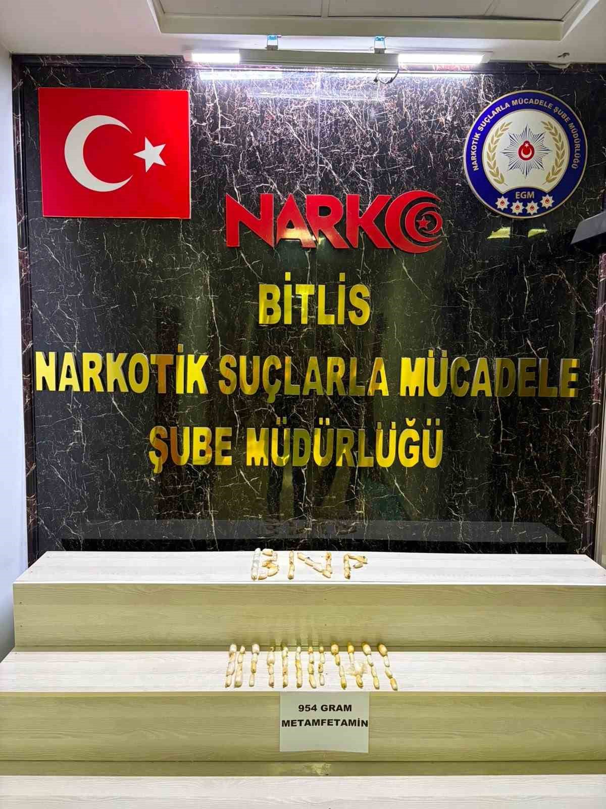 Bitlis\'te Uyuşturucu Operasyonu: 1.4 Kg Metamfetamin Ele Geçirildi