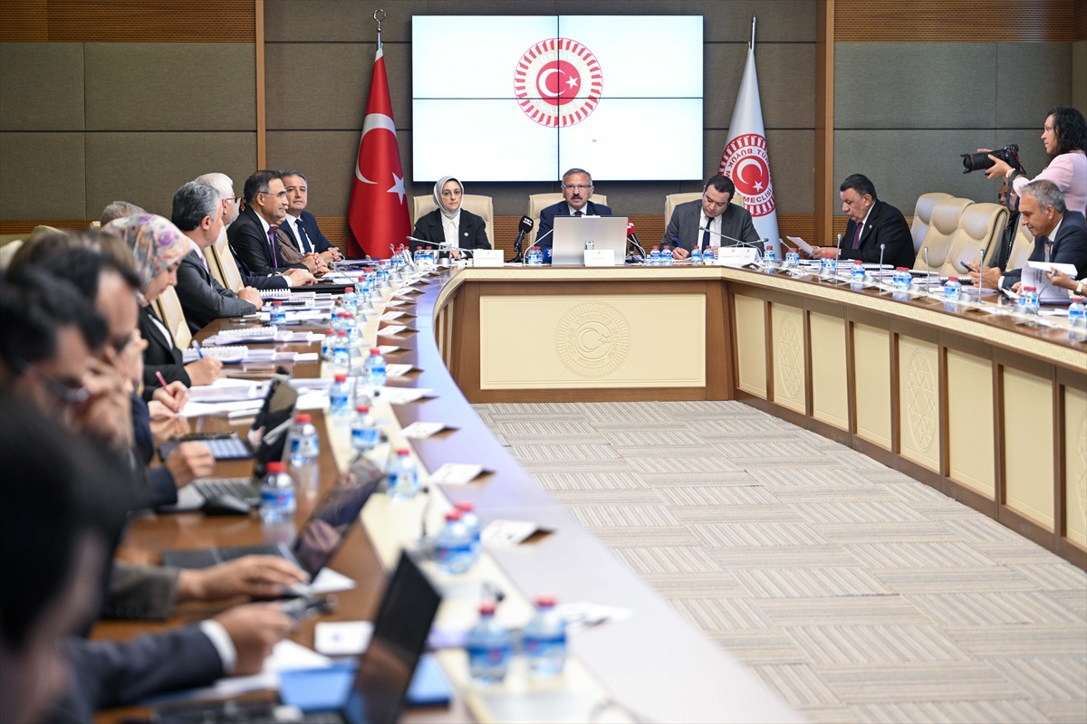 Okul Saldırıları Araştırma Komisyonu Toplandı