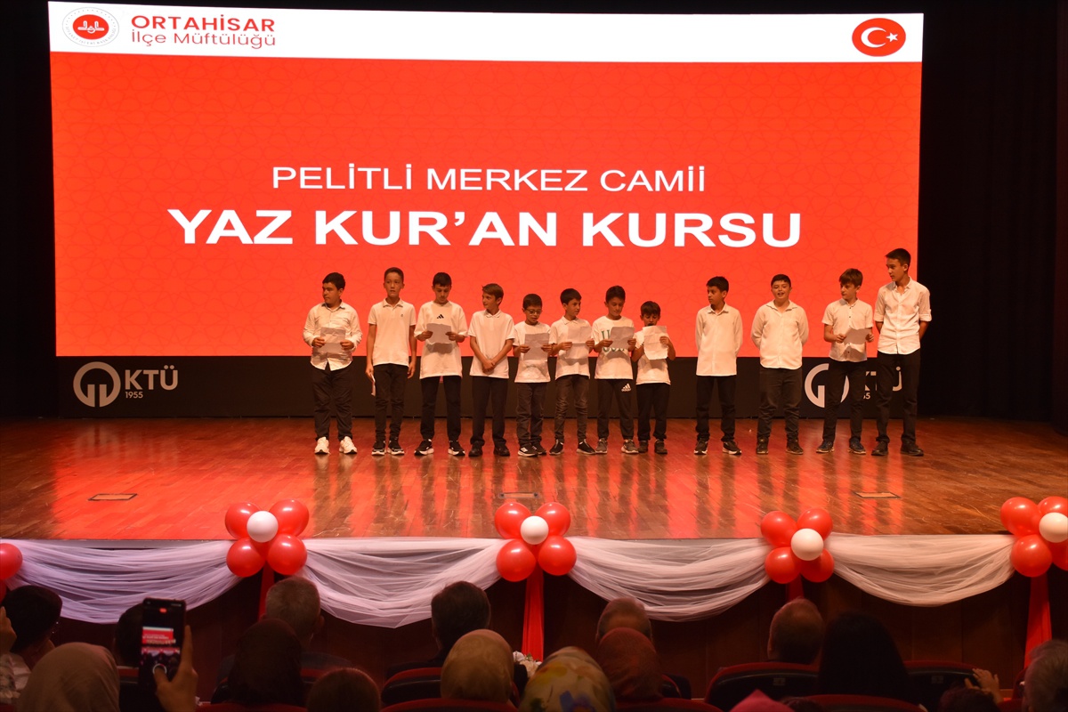 10 Bin Öğrenci İçin Kur\'an Kursu Kapanış Programı