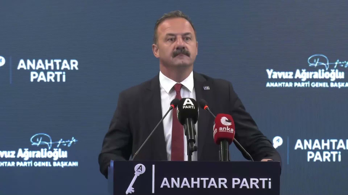 Ağıralioğlu\'ndan çerçeve yasa tepkisi: \'Öcalan biliyor, ben bilmiyorum\'