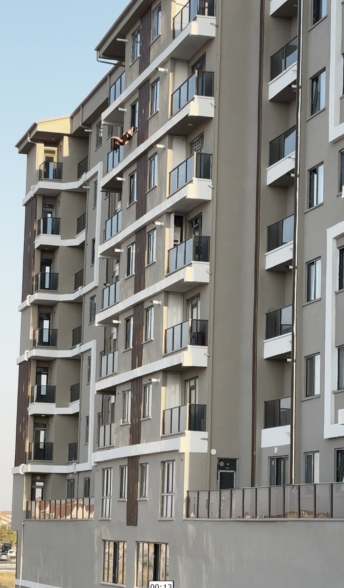 Aksaray\'da İntihar Girişimi Son Anda Önlenildi