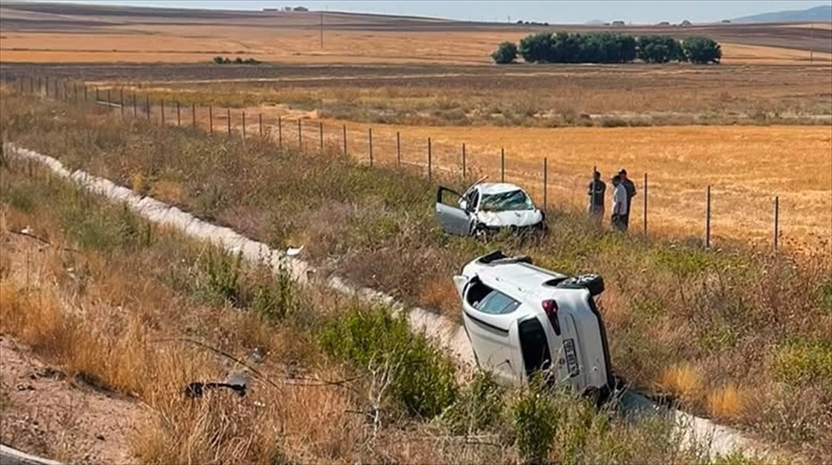 Aksaray\'da Trafik Kazası: 5 Yaralı