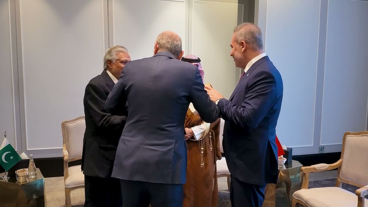 Hakan Fidan Amman\'da Dışişleri Toplantısına Katıldı