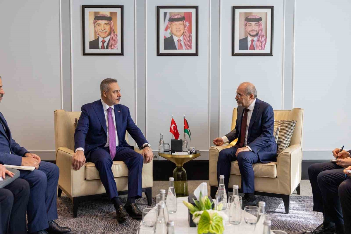 Hakan Fidan Ürdün\'de Temaslarda Bulunuyor