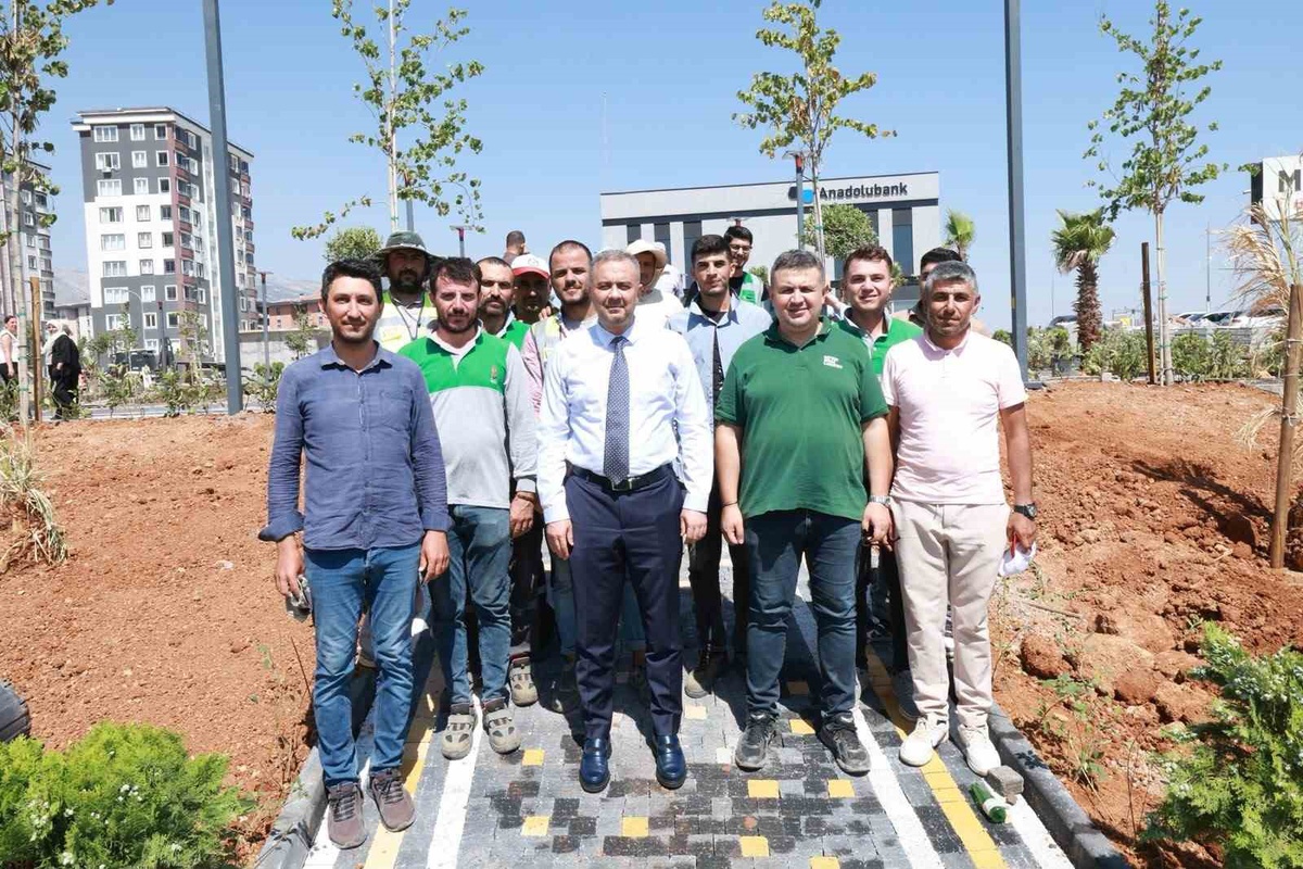 Onikişubat\'ta güvenli ve modern parklar