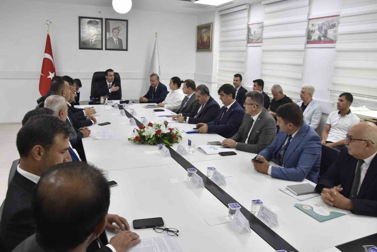Bitlis’te DAKA ve DAP projeleri değerlendirme toplantısı yapıldı