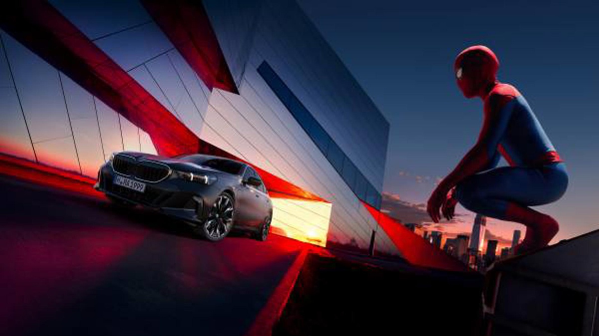 BMW\'ye Araç İçi Reklam Tepkisi