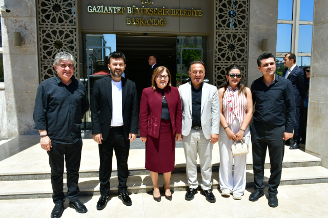 BY Mustafa Organizasyon'dan Gaziantep Büyükşehir Belediye Başkanı Fatma Şahin'e anlamlı ziyaret