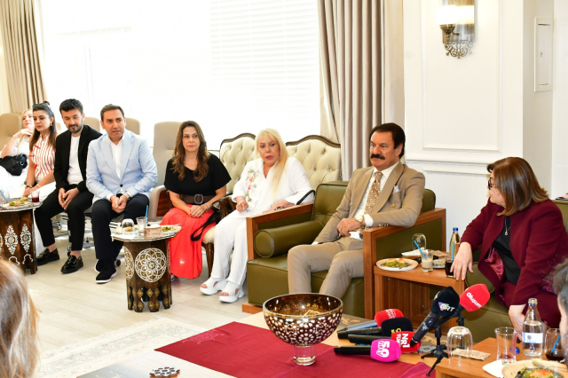 BY Mustafa Organizasyon'dan Gaziantep Büyükşehir Belediye Başkanı Fatma Şahin'e anlamlı ziyaret
