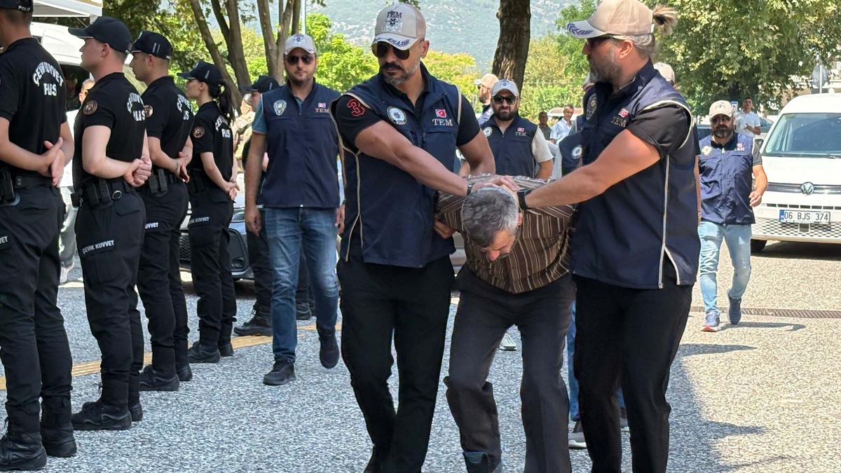 Marmaris\'teki suikast timindeki firari yüzbaşı yakalandı