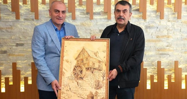 Çamlıhemşin'de Dev Eğitim Toplantısı