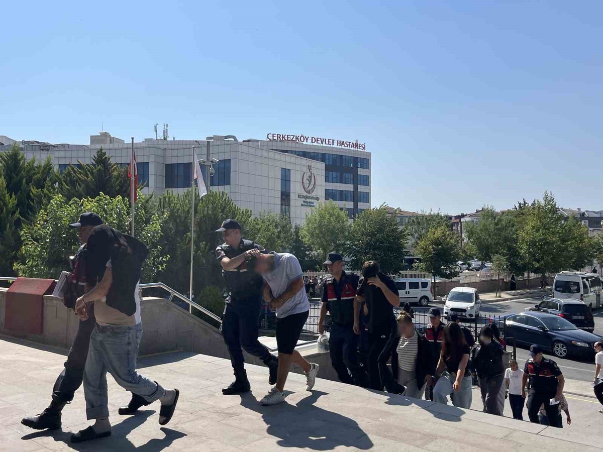 Kapaklı\'da Şantaj Çetesi Yakalandı
