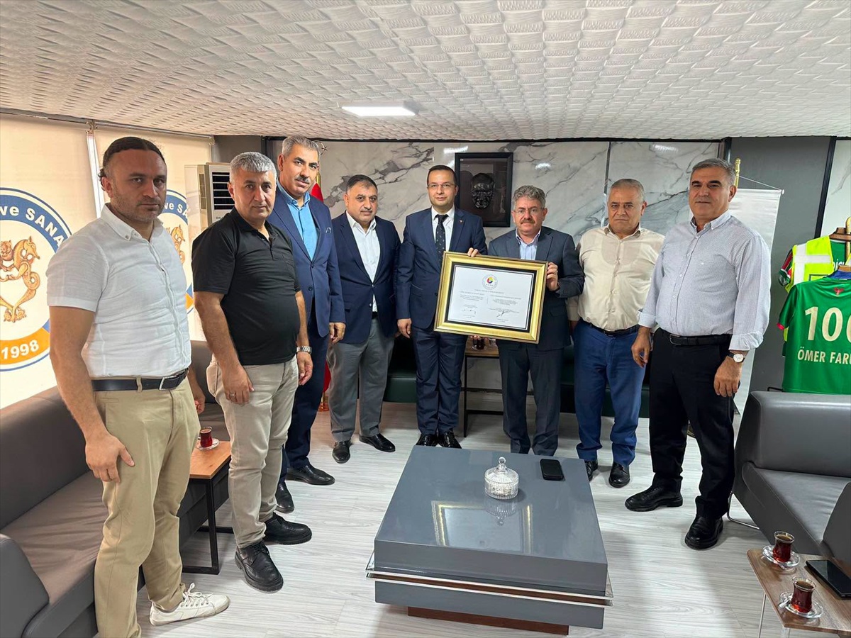 Cizre TSO\'ya Yıldızlı Akreditasyon Belgesi