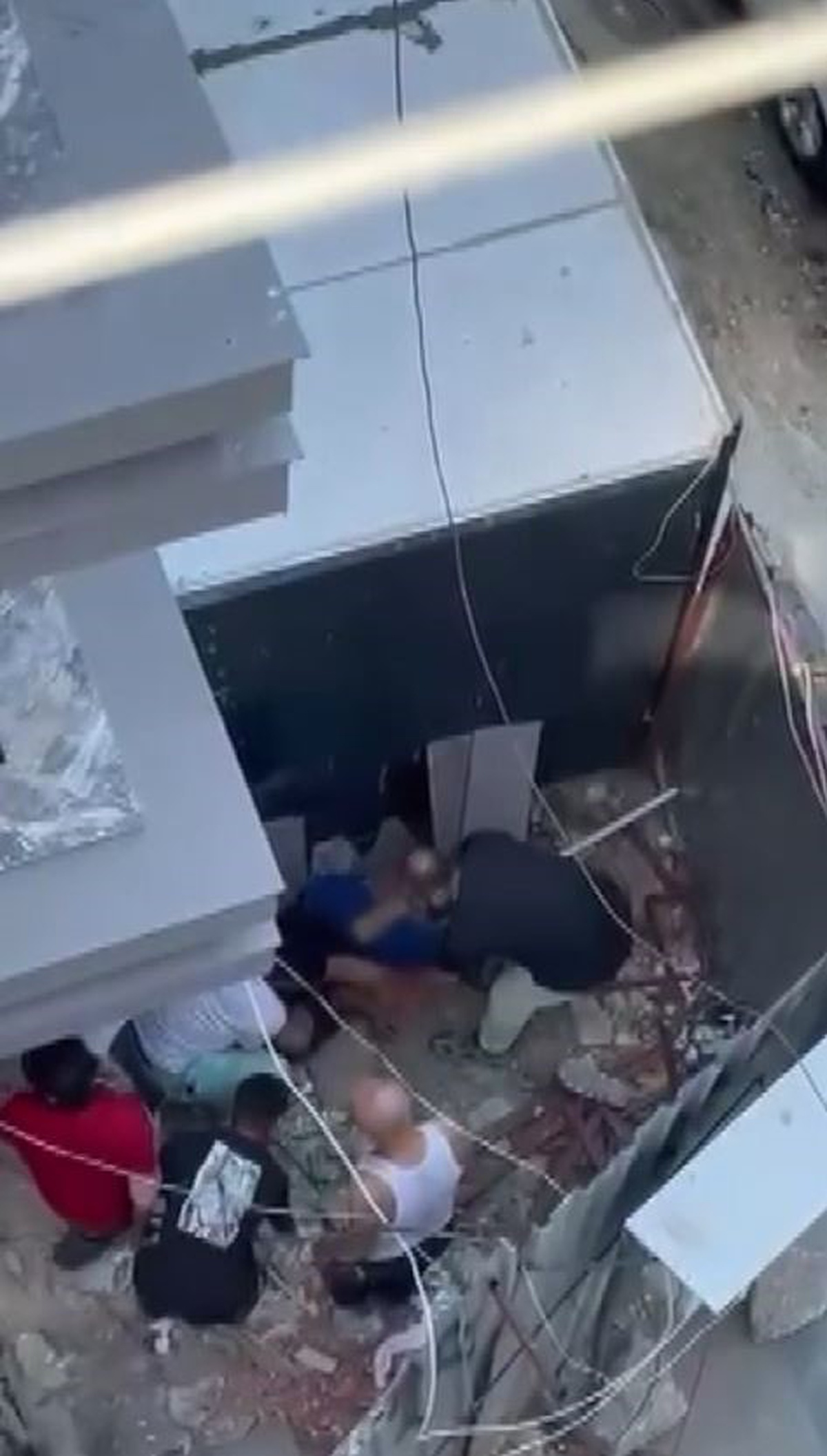 Küçükçekmece\'de inşaatta işçi düştü