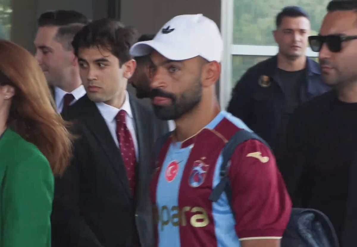 Salah, Trabzonspor ile Sözleşme İmzalamak İçin İstanbul'da