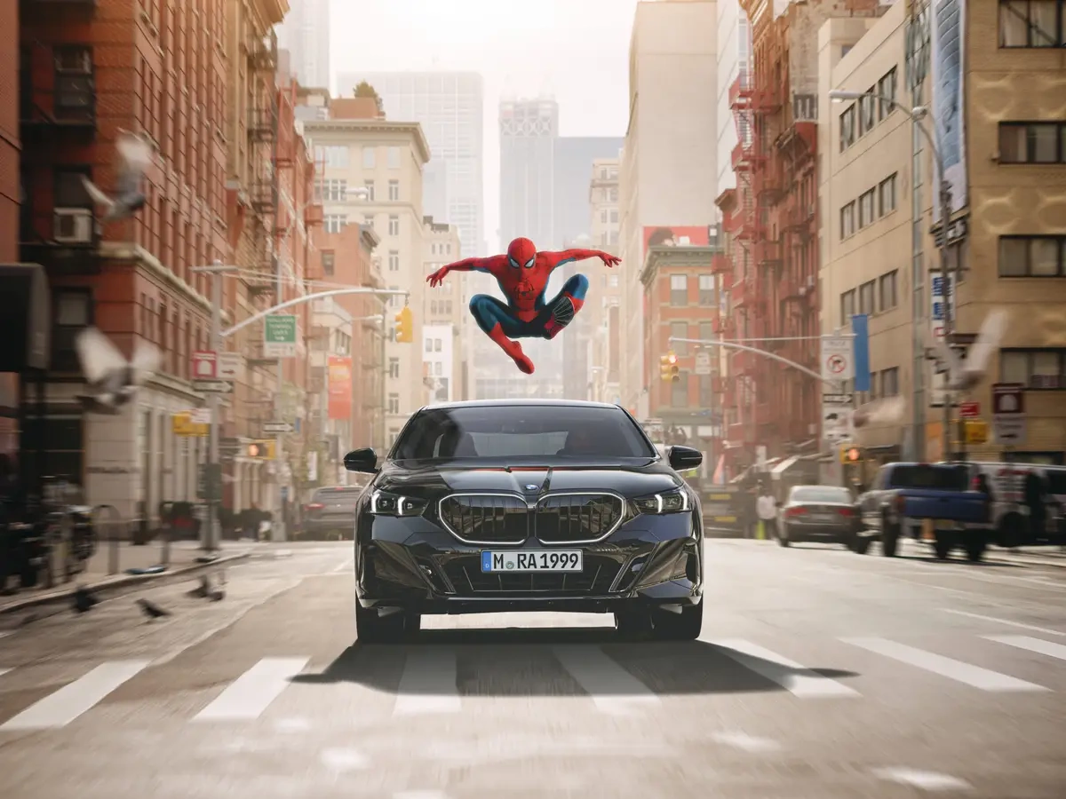 BMW\'den Spider-Man Reklamı