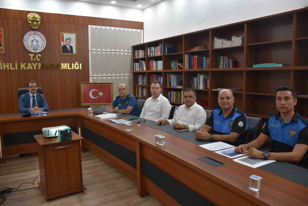 Salihli\'de Güvenli Kent İçin Metruk Bina Yıkımları