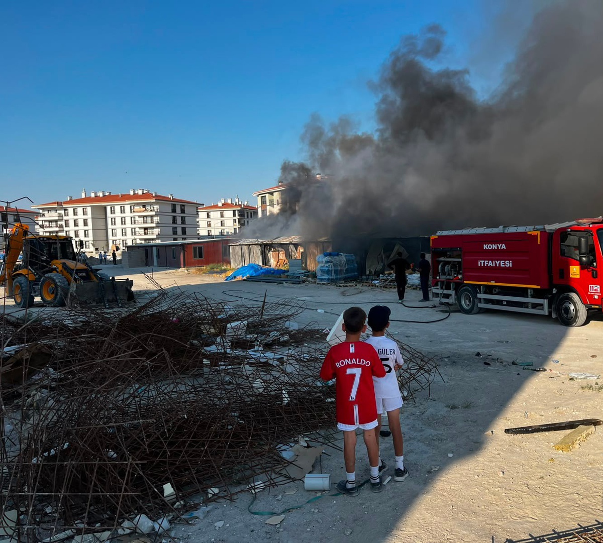 Karapınar\'da Yangın Kontrol Altına Alındı