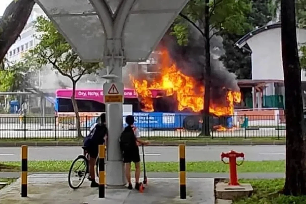Singapur\'da Otobüs Yangınlarına Denetim Artışı