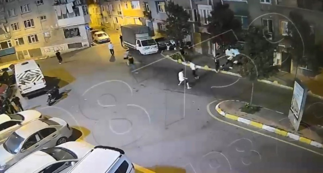 Sosyal medya kavgası can aldı! Dehşet anları kamerada