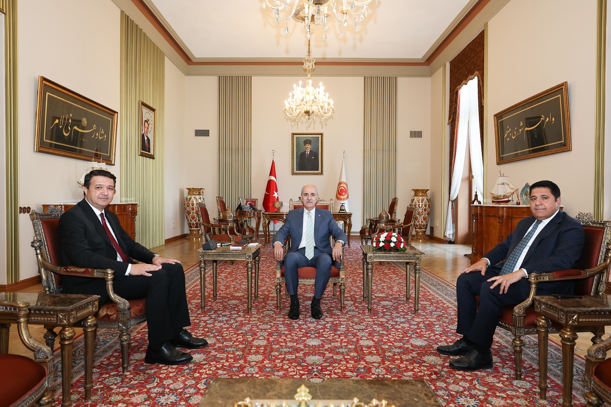 Kurtulmuş, Saadet Partisi\'ni Kabul Etti