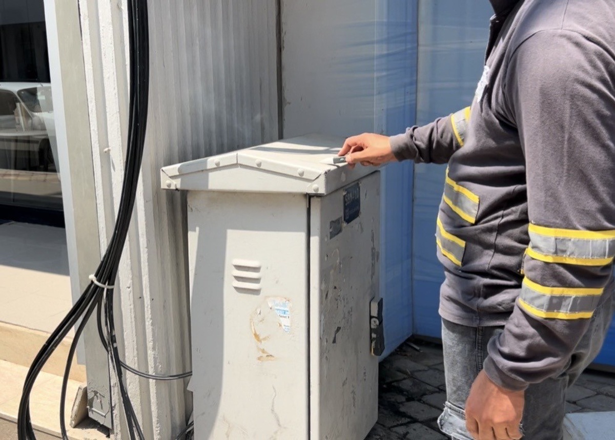 ATM\'den Yangın Ortasında Para Çekildi