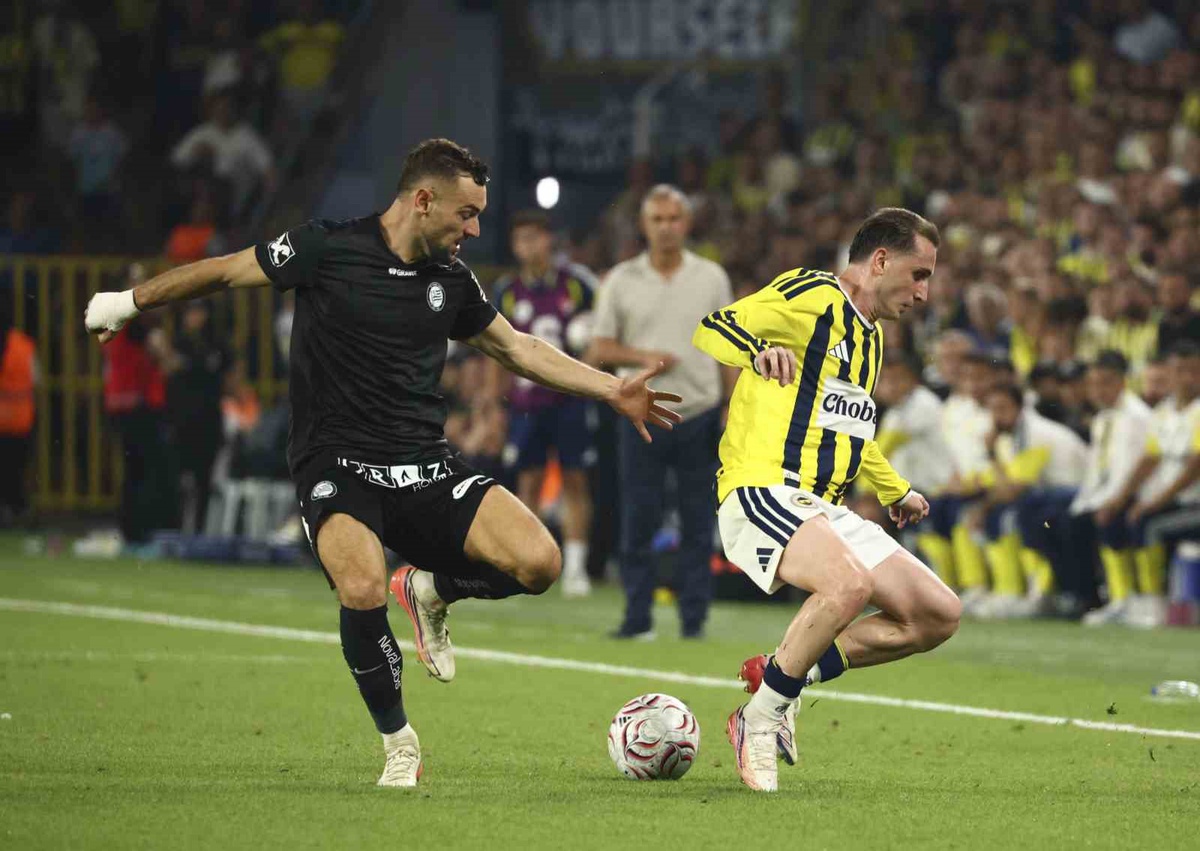 Fenerbahçe, Sturm Graz'ı 2-0 Yendi