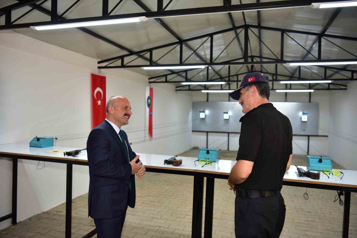 Vali Varol\'dan Polis Meslek Okulu Ziyareti