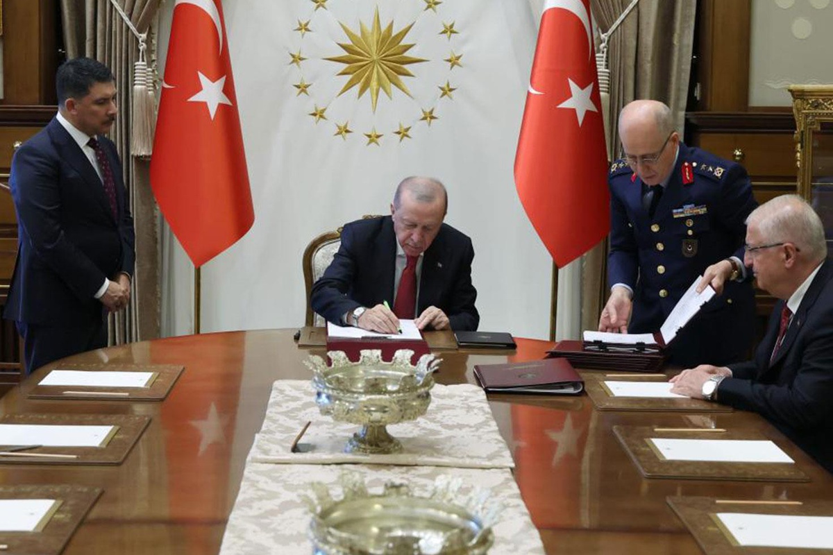 YAŞ kararları Resmi Gazete\'de